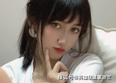 吃瓜美女最新事件爆料图片,揭秘幕后真相，图解事件全貌