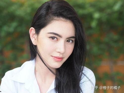 女明星网红壁纸图片,女明星壁纸中的时尚魅力瞬间