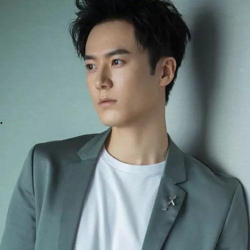 颜值男明星网红,颜值爆表！揭秘当红男明星网红的迷人魅力