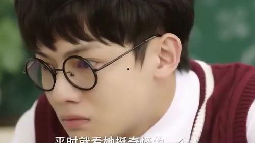 近期热门吃瓜视频有哪些,笑料百出，揭秘娱乐圈幕后故事