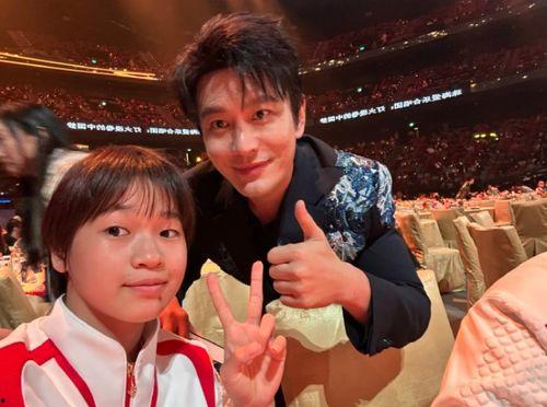 明星网红合影找谁剪辑,揭秘幕后制作过程