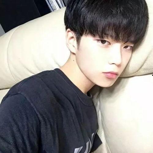 短发的男明星网红,揭秘男明星网红的时尚风采