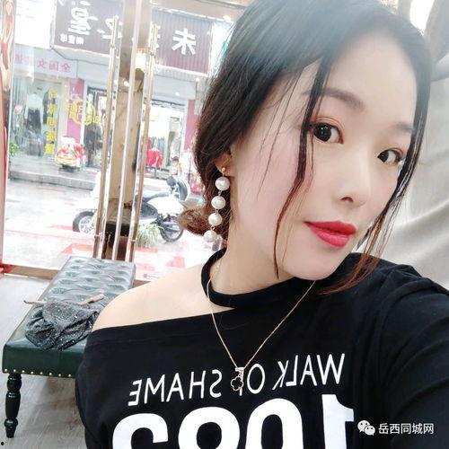 明星网红搞笑头像女,捕捉女生的欢乐瞬间