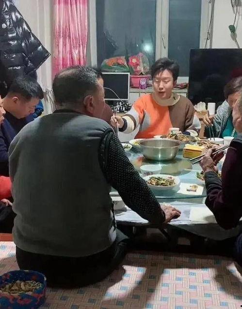 香港艺人吃瓜爆料事件,艺人吃瓜爆料掀波澜